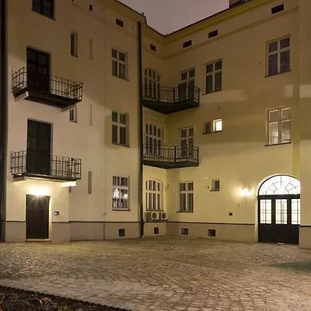 777 Apartaments-2