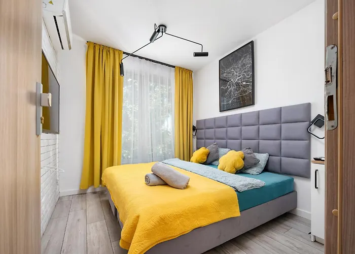 Golden Honey Apartments